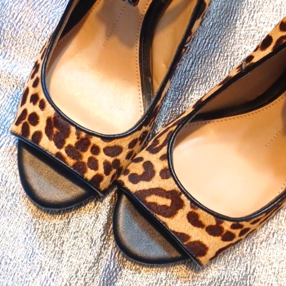 Gianni Bini Rocker Leopard Print REAL Fur Heels - Picture 3 of 5